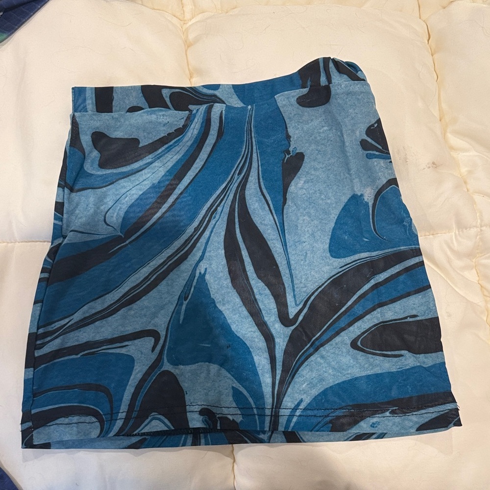Elegant Blue and Black Swirl mesh Mini Skirt